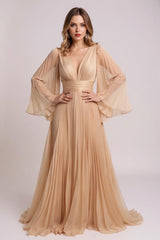 Carina - Elegant Pleated Dress with V-Neck