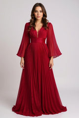 Carina - Elegant Pleated Dress with V-Neck