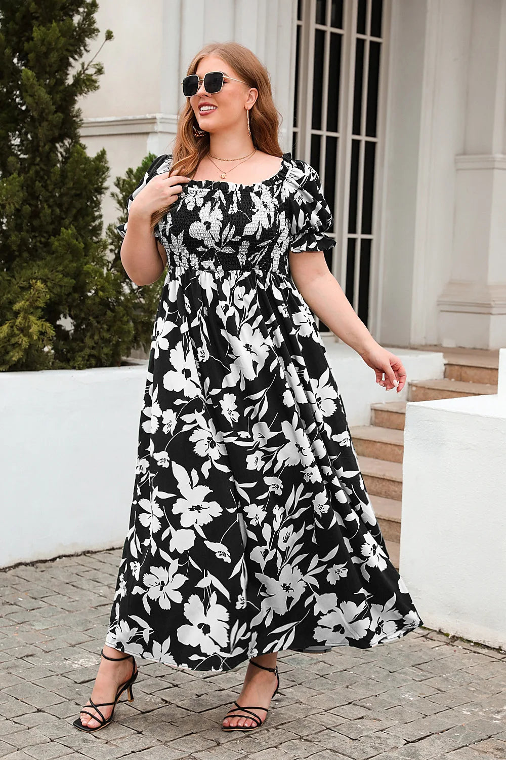 Leila - Plus Size Square Neck Floral Print Puff Sleeve Dress
