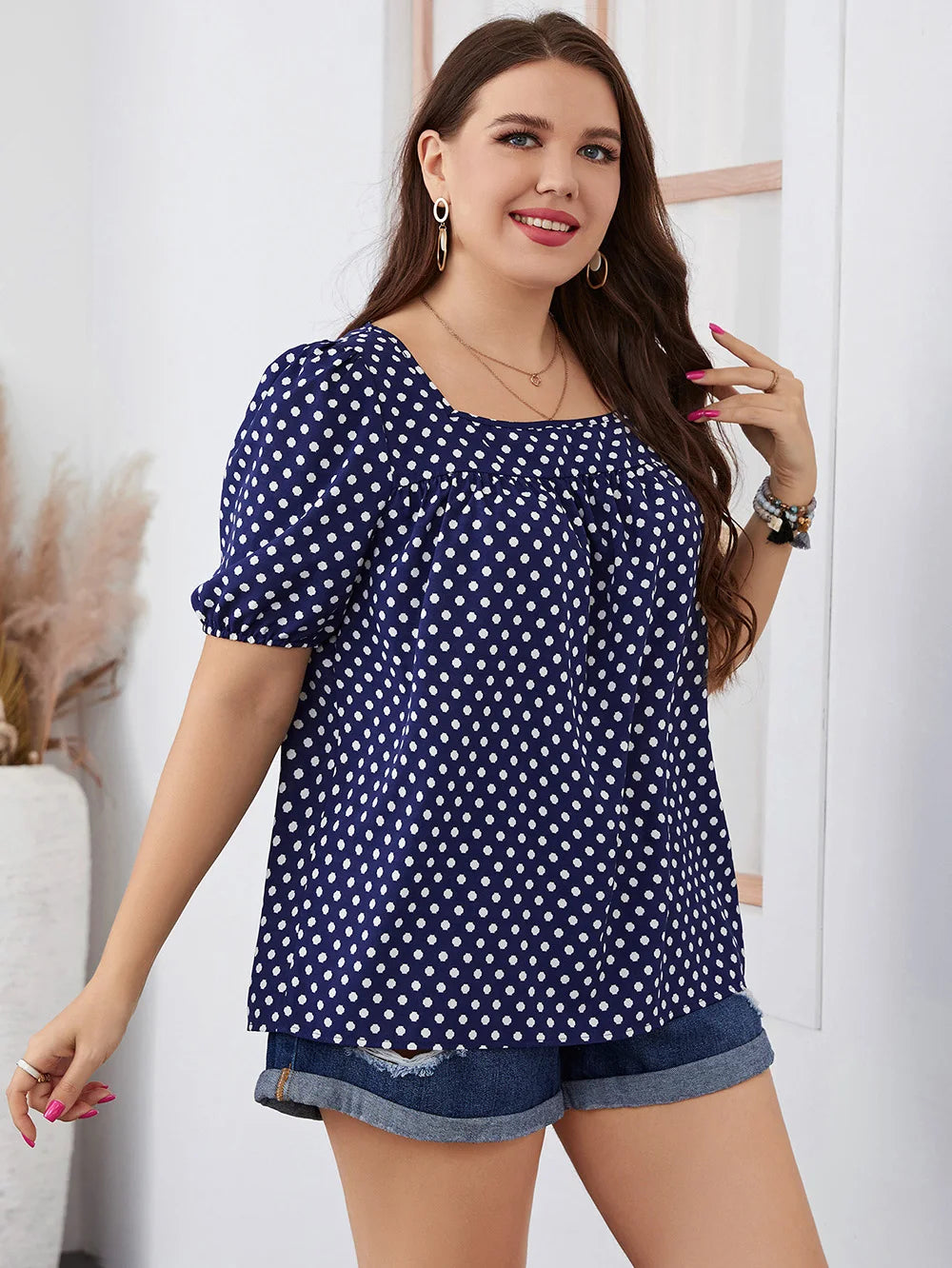 Hannah - Chic Plus Size Polka Dot Square Neck Puff Sleeve Blouse