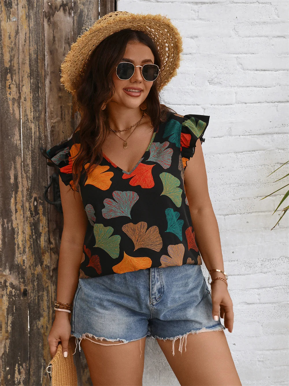 Janette – Chic Plus Size V-Neck Ruffle Sleeve Printed Blouse