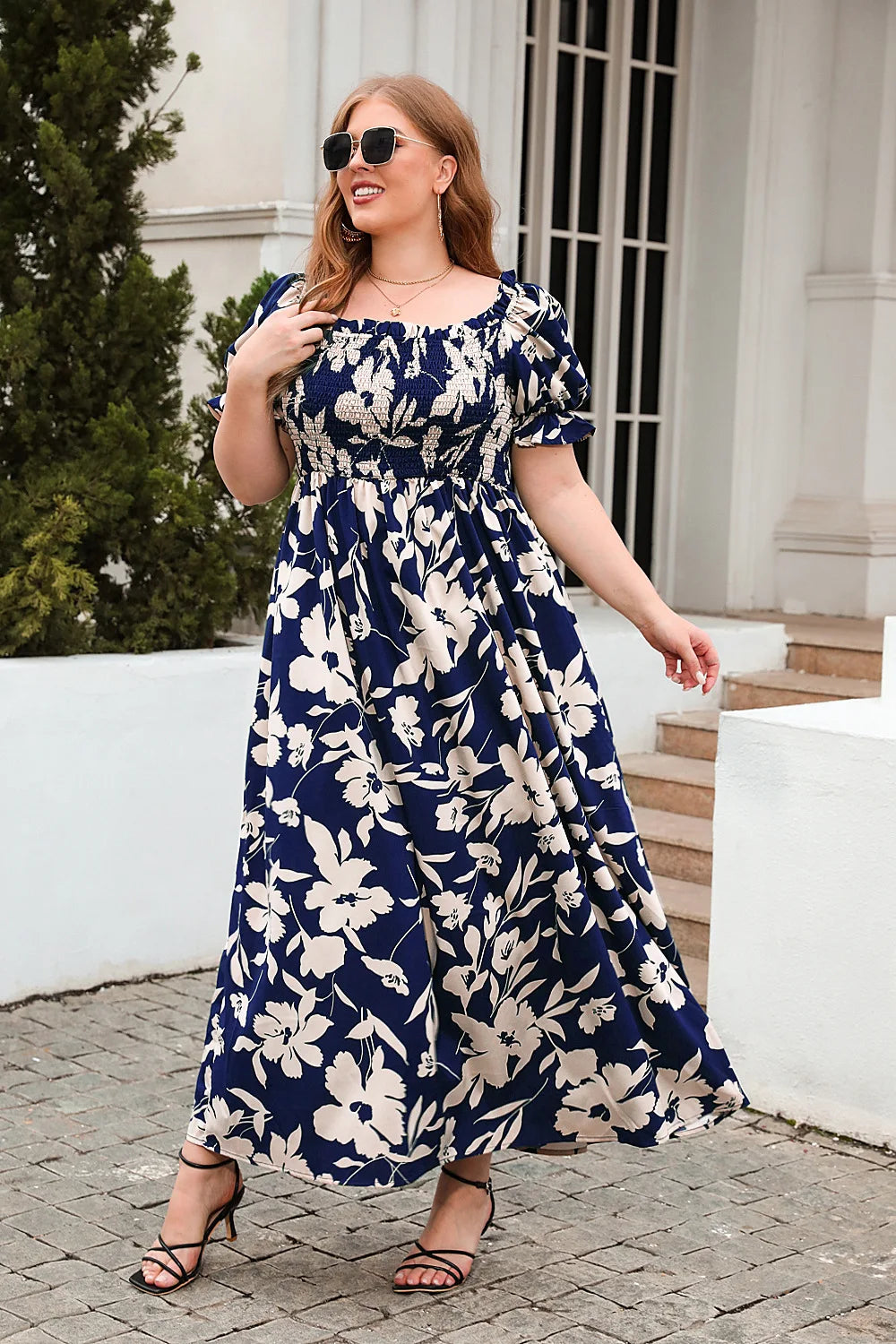 Leila - Plus Size Square Neck Floral Print Puff Sleeve Dress