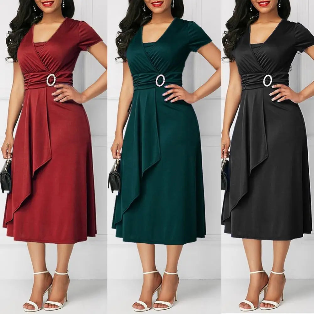 Delilah - Plus Size V-Neck Ruched Midi Dress