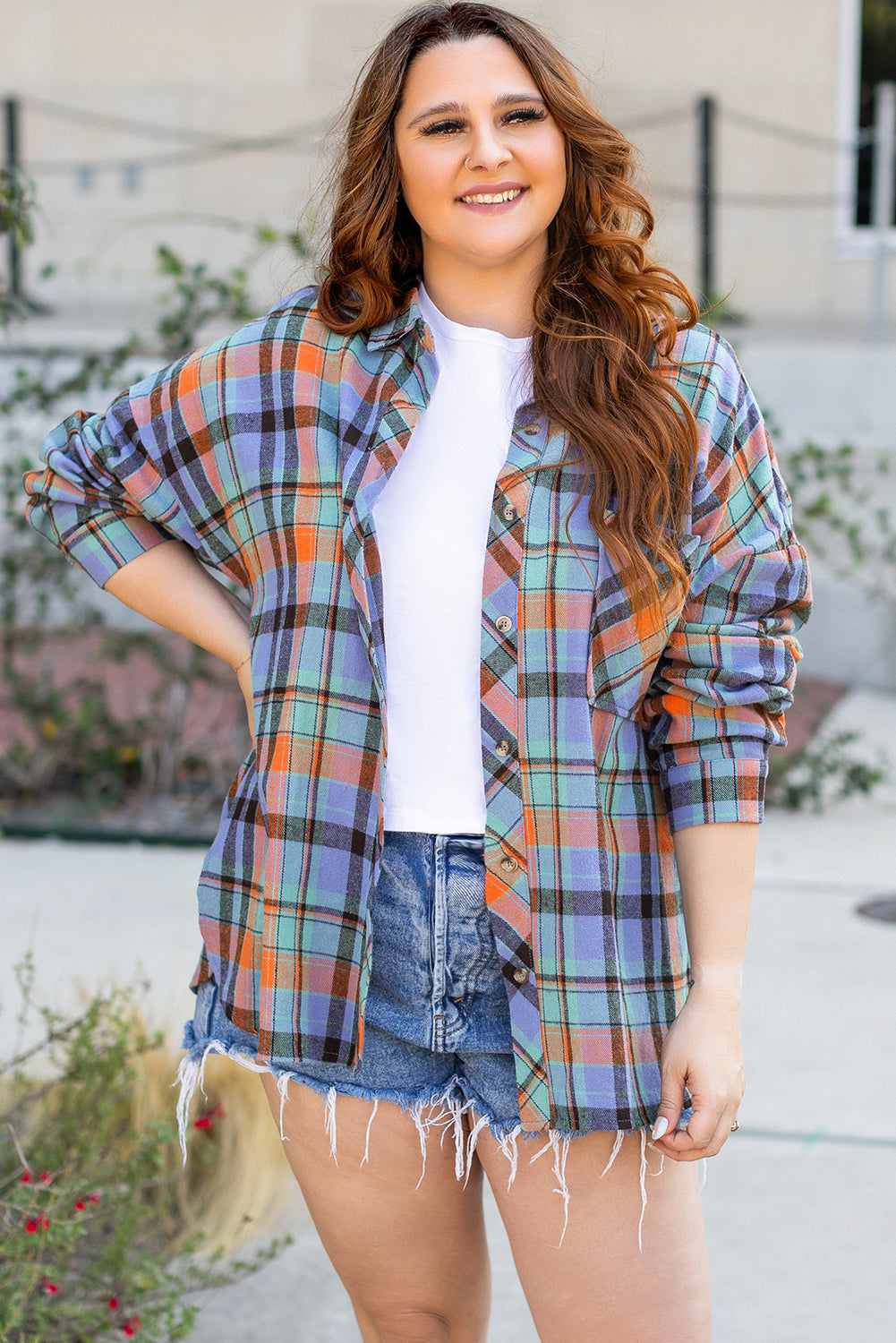 Mia – Plus Size Classic Plaid Button-Up Shirt with Turn-Down Collar
